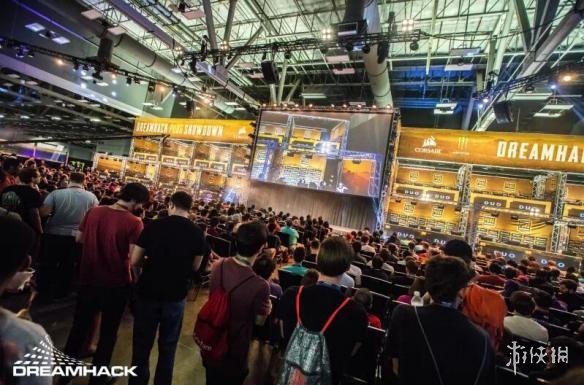 更是对俱乐 更是对俱乐